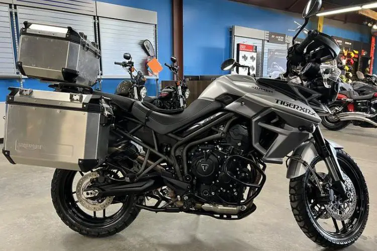 Triumph Tiger 800 XRx Low-adventure bikes