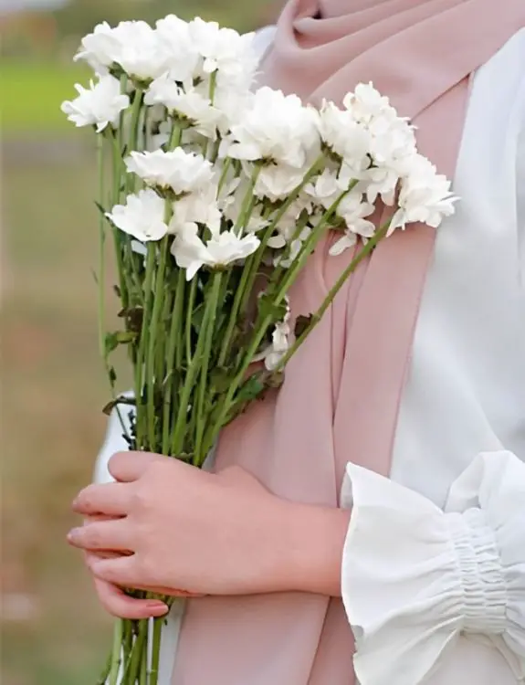 Incorporate Their Astrological Sign-Flower Surprises