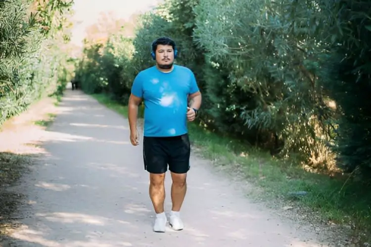 Is Walking 1.5 Miles Good for Shedding Pounds?