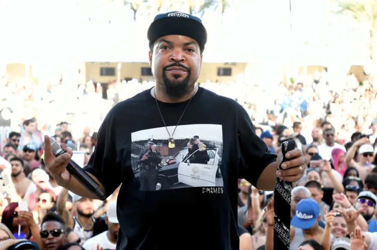 Ice Cube controversies and challenges.