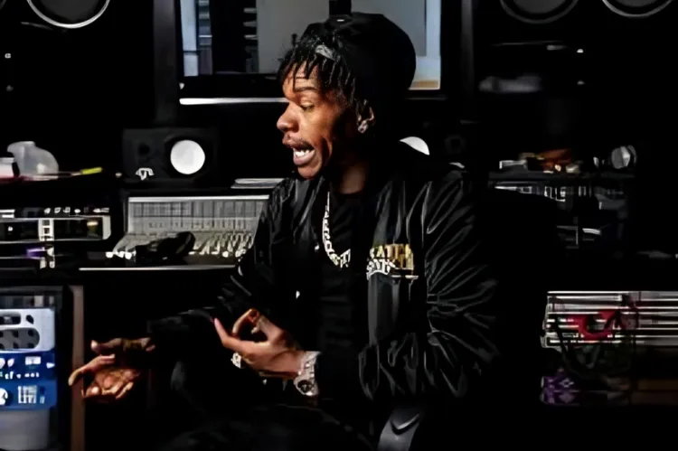 Lil Baby in music studio