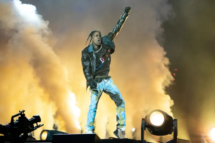 An electrifying concert stadium filled with thousands.